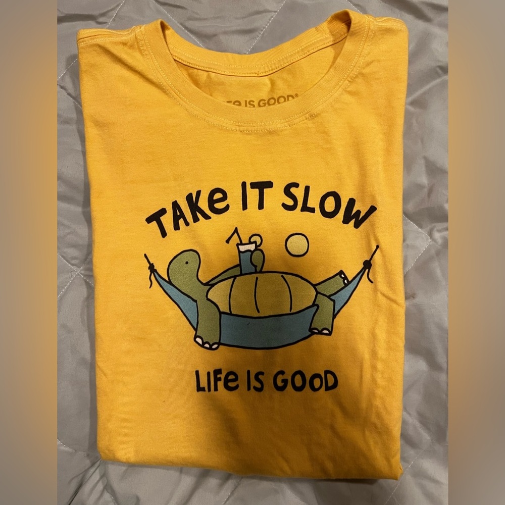 Life is good shirt size men’s medium